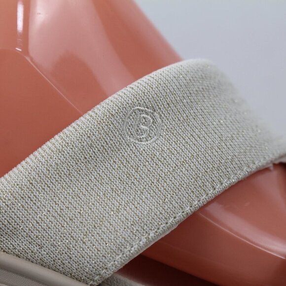 ZEES - Picture 7 of 11